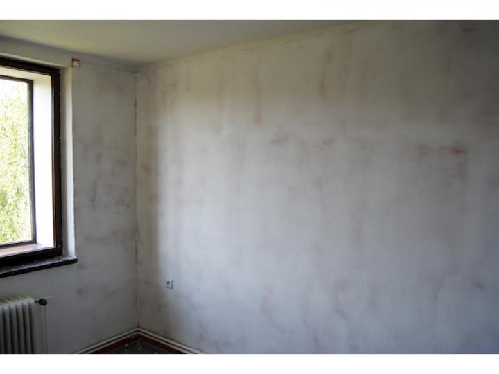 referenceZateplení stěn pokoje – ukázka aplikace 1. vrstvy AERO-THERM<sup>®</sup>